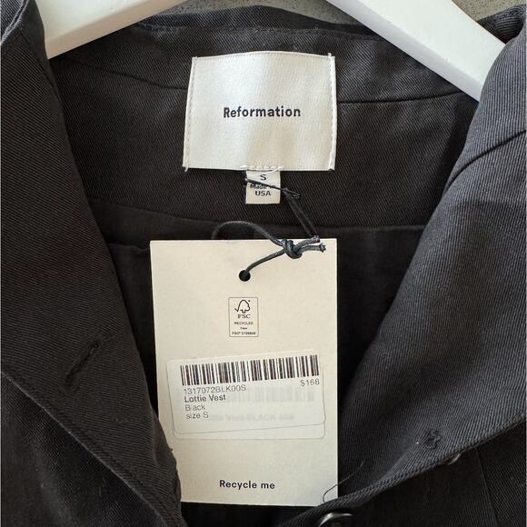 Reformation Lottie Vest Black - Picture 11 of 12